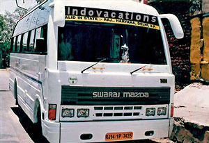 Rent a Mini Bus for Rajasthan and North India travel !
